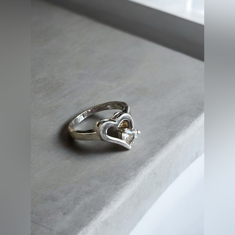 Classy Silver Tone Heart Shaped Ring With Shimmering CZ Gem